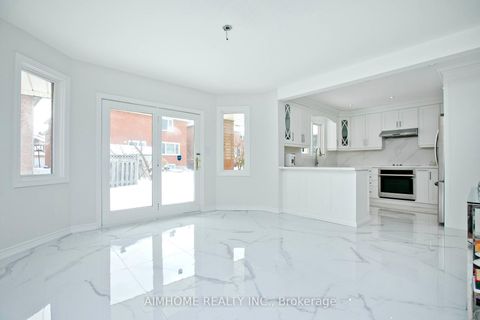 Photo 11 at 12A Mauro Court, Doncrest, Richmond Hill