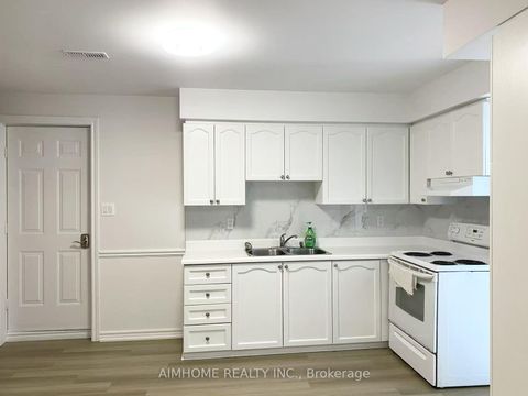 Photo 34 at 12A Mauro Court, Doncrest, Richmond Hill