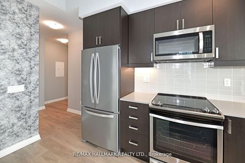 Photo 4 at 906 - 7895 Jane Street, Concord, Vaughan