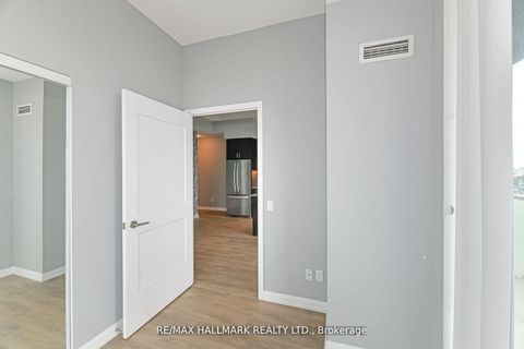 Photo 14 at 906 - 7895 Jane Street, Concord, Vaughan