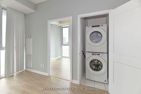 Photo 16 at 906 - 7895 Jane Street, Concord, Vaughan