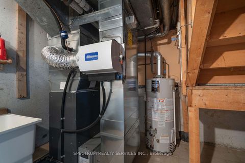 Photo 35 at 27 Clubhouse Court, Jane Heights, Toronto