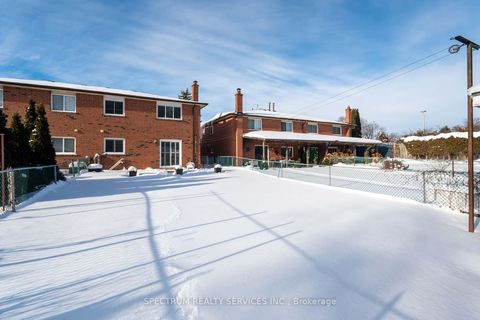 Photo 40 at 27 Clubhouse Court, Jane Heights, Toronto