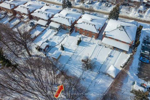 Photo 42 at 27 Clubhouse Court, Jane Heights, Toronto