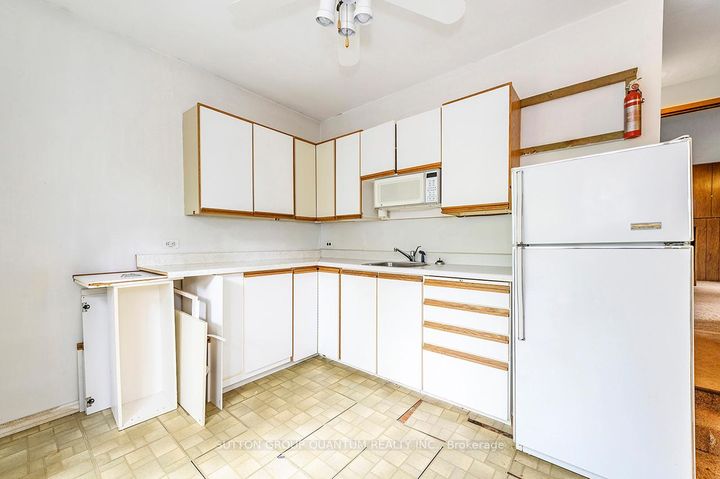 Photo 9 at 18 Sullivan's Lane, Dundas, Hamilton