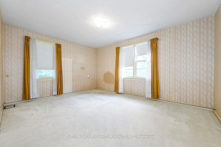 Photo 15 at 18 Sullivan's Lane, Dundas, Hamilton