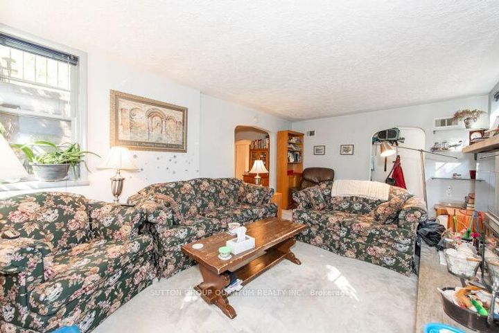 Photo 24 at 18 Sullivan's Lane, Dundas, Hamilton