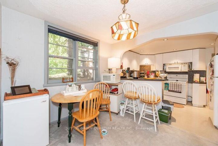 Photo 26 at 18 Sullivan's Lane, Dundas, Hamilton