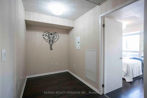 Photo 8 at 703 - 800 Lawrence Avenue W, Glen Park, Toronto