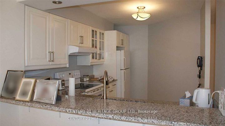 Photo 13 at 801 - 1500 Grazia Court, Rathwood, Mississauga