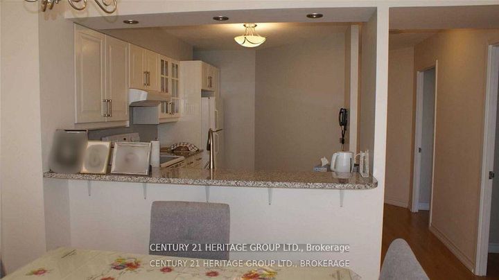 Photo 14 at 801 - 1500 Grazia Court, Rathwood, Mississauga