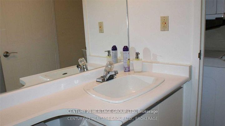 Photo 24 at 801 - 1500 Grazia Court, Rathwood, Mississauga