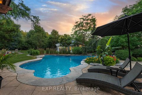 Photo 1 at 3 Wolford Court, Historic Lakeshore Communities, Georgina