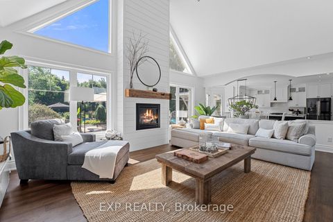 Photo 10 at 3 Wolford Court, Historic Lakeshore Communities, Georgina