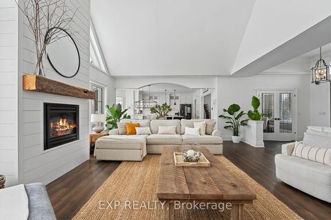 Photo 11 at 3 Wolford Court, Historic Lakeshore Communities, Georgina