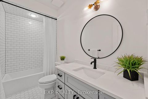 Photo 28 at 3 Wolford Court, Historic Lakeshore Communities, Georgina