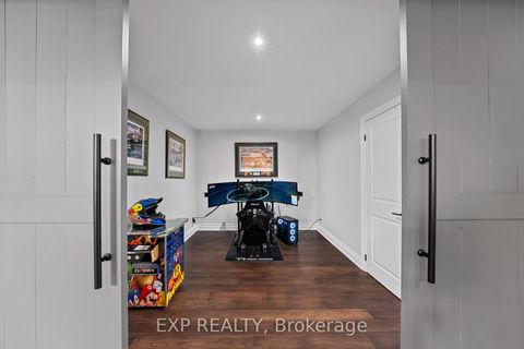 Photo 33 at 3 Wolford Court, Historic Lakeshore Communities, Georgina