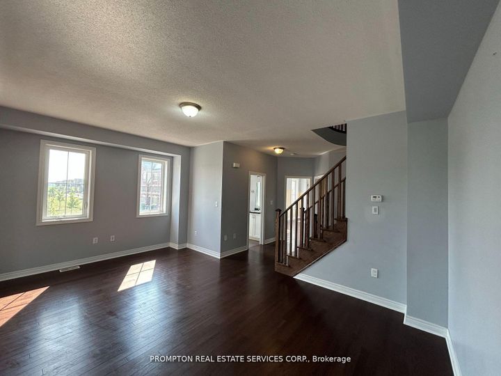 Photo 10 at 1 Fresnel Road, Northwest Brampton, Brampton