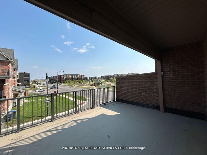 Photo 16 at 1 Fresnel Road, Northwest Brampton, Brampton