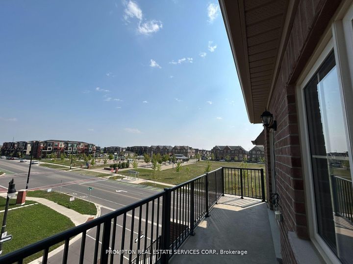 Photo 28 at 1 Fresnel Road, Northwest Brampton, Brampton