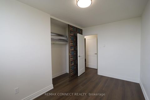 Photo 15 at 912 - 1360 York Mills Road, Donalda, Toronto