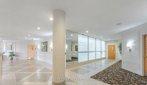 Photo 3 at 314 - 326 Major Mackenzie Drive E, Crosby, Richmond Hill