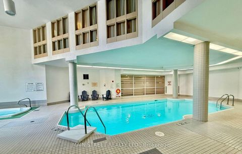 Photo 6 at 314 - 326 Major Mackenzie Drive E, Crosby, Richmond Hill