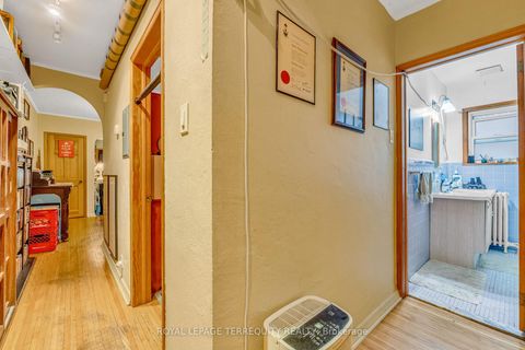 Photo 10 at 51 Claxton Boulevard, Cedarvale, Toronto