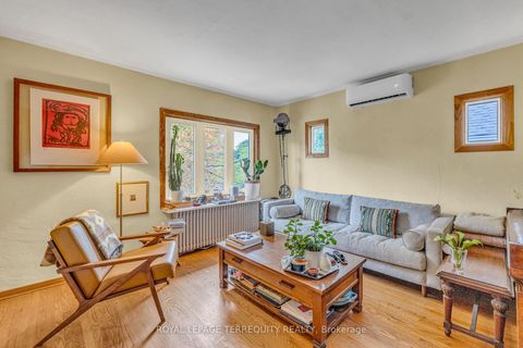 Photo 14 at 51 Claxton Boulevard, Cedarvale, Toronto