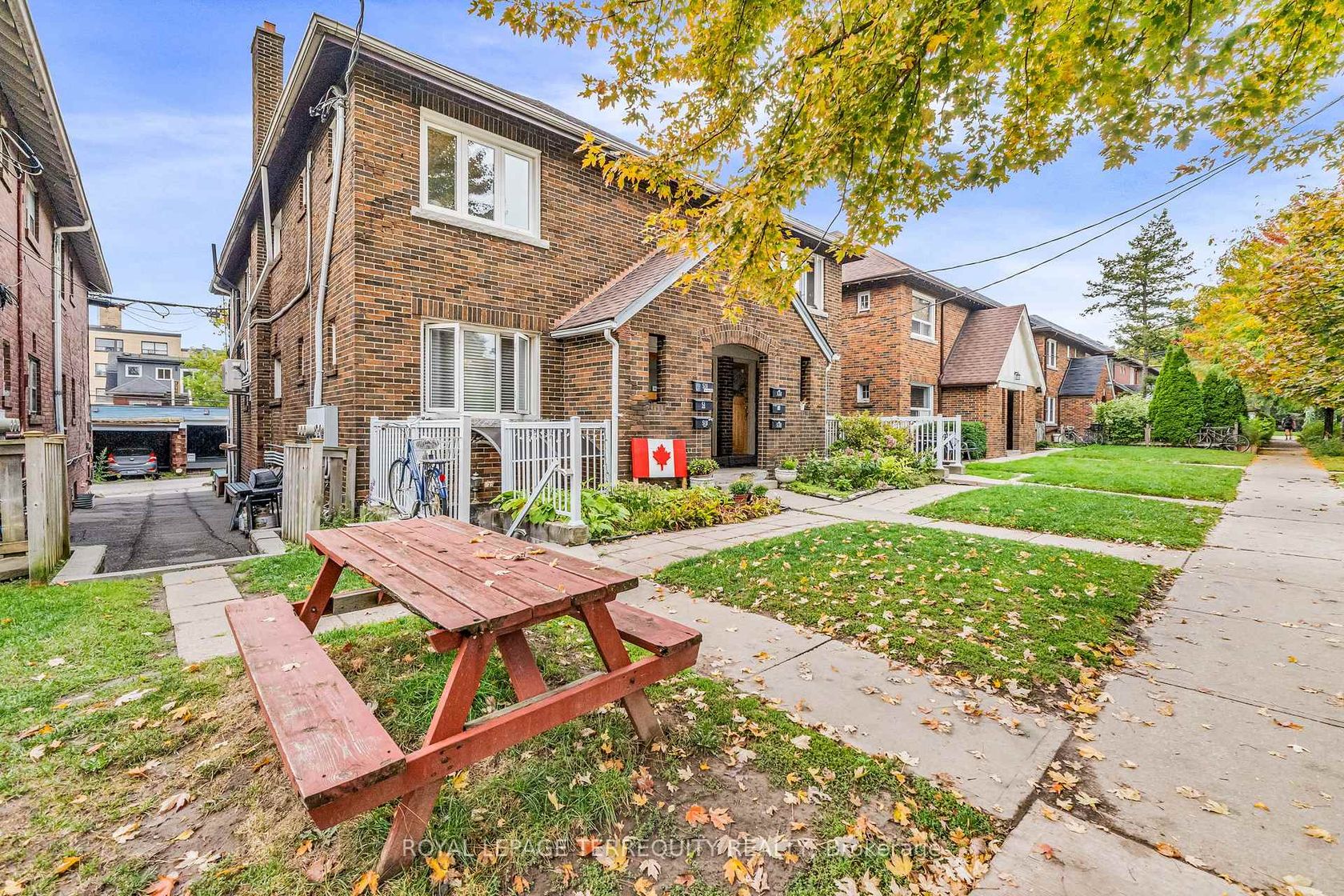51 Claxton Boulevard, Cedarvale, Toronto 