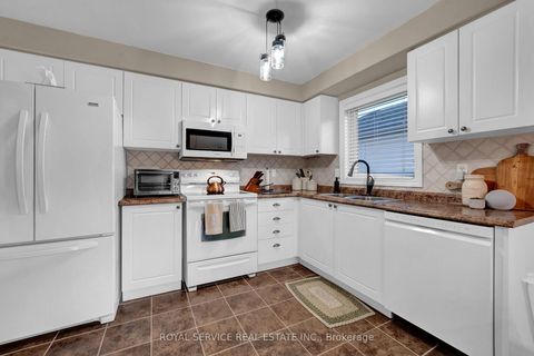 Photo 4 at 6 Goodwin Avenue, Bowmanville, Clarington