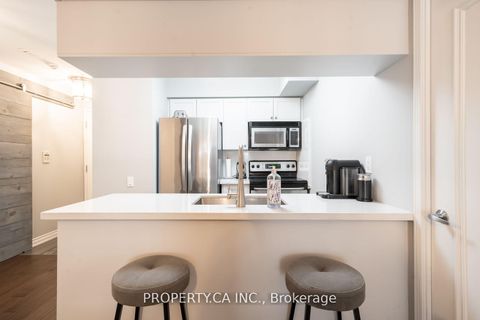 Photo 4 at 202 - 60 St Clair Avenue W, St. Clair, Toronto