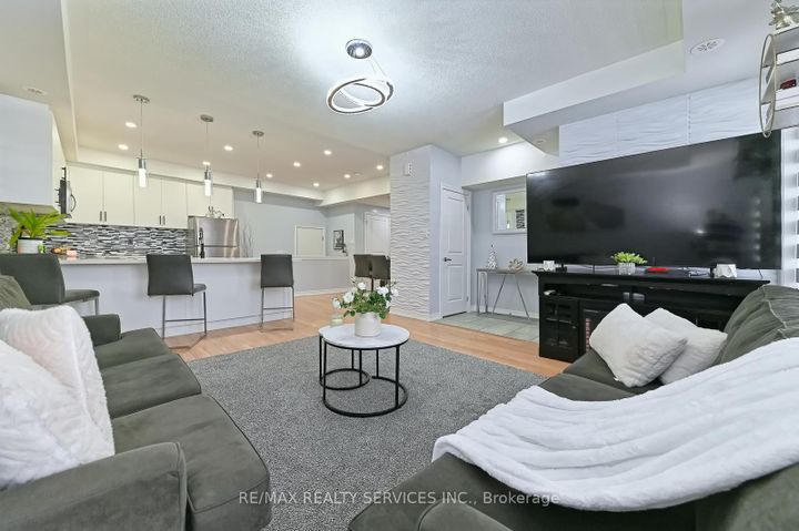 Photo 8 at 21 - 9430 The Gore Road, Bram East, Brampton