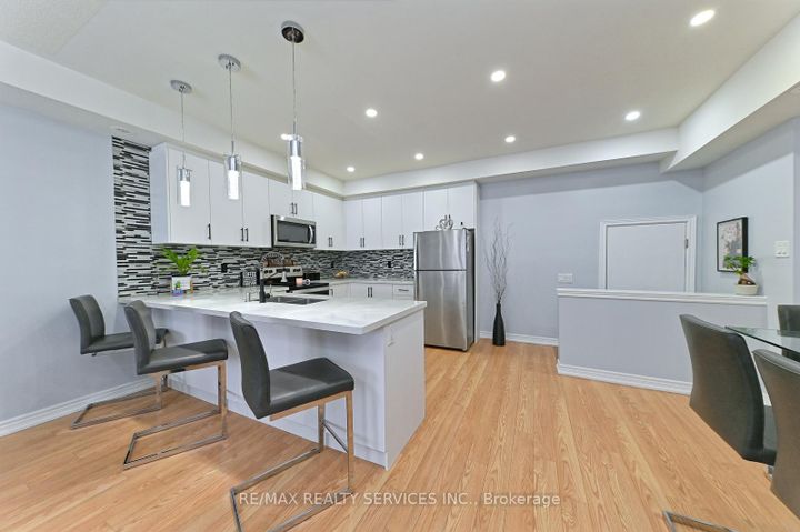 Photo 10 at 21 - 9430 The Gore Road, Bram East, Brampton