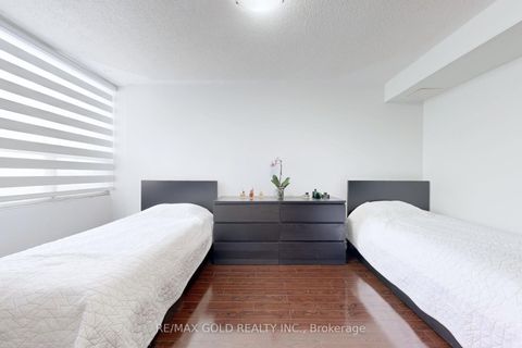 Photo 24 at 711 - 40 Panorama Court, Jamestown, Toronto