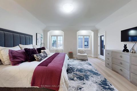 Photo 34 at 31 Naughton Drive, Westbrook, Richmond Hill