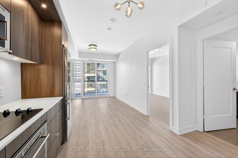 Photo 11 at 802 - 30 Inn On The Park Drive, Don Mills, Toronto