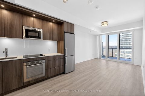 Photo 12 at 802 - 30 Inn On The Park Drive, Don Mills, Toronto