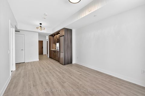 Photo 18 at 802 - 30 Inn On The Park Drive, Don Mills, Toronto