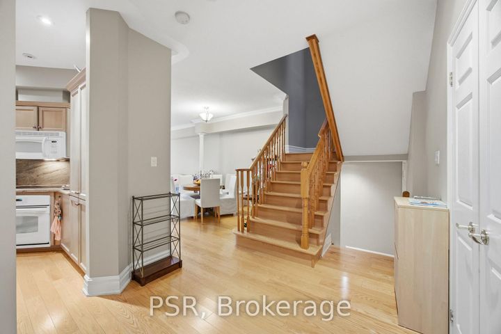 Photo 4 at 35 - 2000 The Collegeway, Erin Mills, Mississauga