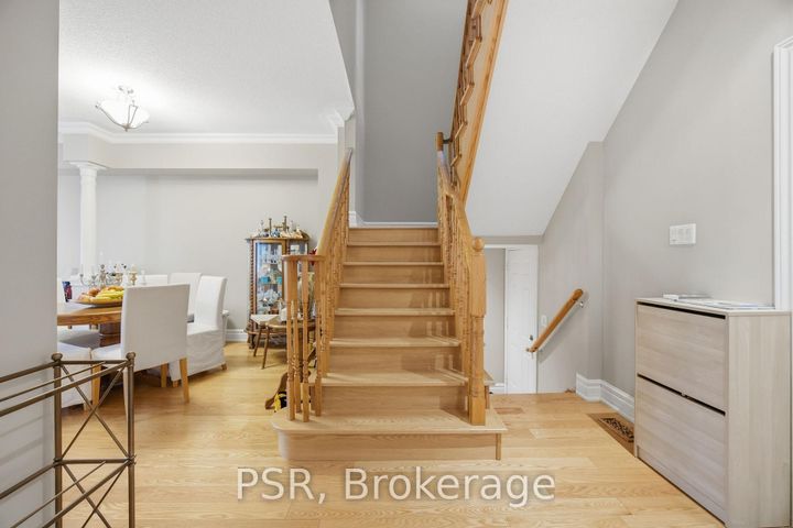 Photo 7 at 35 - 2000 The Collegeway, Erin Mills, Mississauga