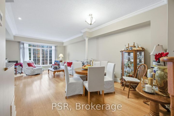 Photo 8 at 35 - 2000 The Collegeway, Erin Mills, Mississauga