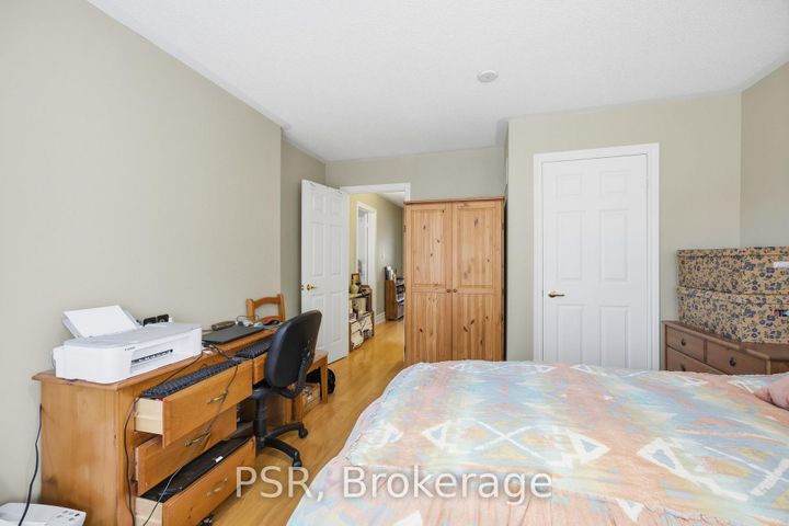 Photo 25 at 35 - 2000 The Collegeway, Erin Mills, Mississauga