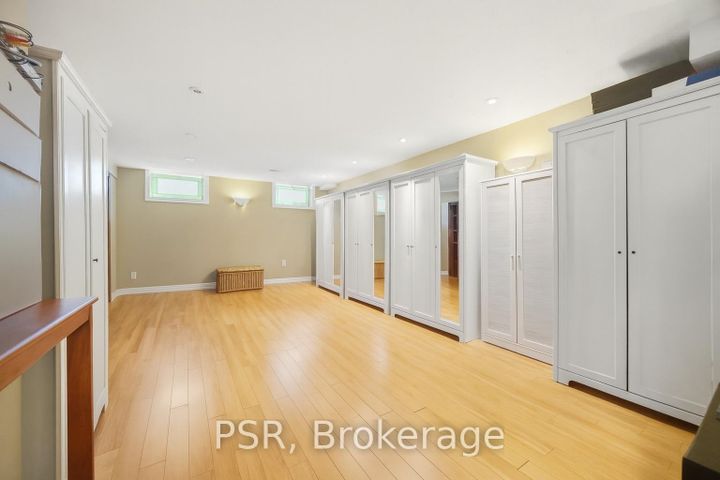 Photo 30 at 35 - 2000 The Collegeway, Erin Mills, Mississauga