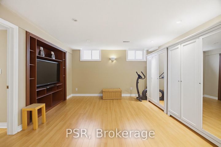 Photo 31 at 35 - 2000 The Collegeway, Erin Mills, Mississauga