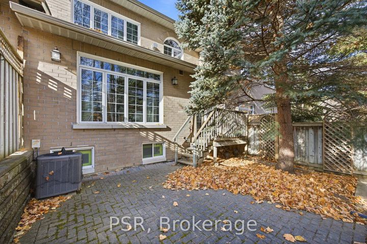 Photo 36 at 35 - 2000 The Collegeway, Erin Mills, Mississauga