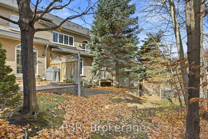 Photo 37 at 35 - 2000 The Collegeway, Erin Mills, Mississauga