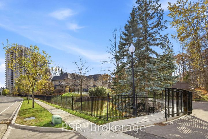 Photo 39 at 35 - 2000 The Collegeway, Erin Mills, Mississauga