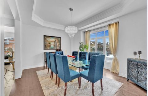 Photo 6 at 70 Bond Crescent, Oak Ridges, Richmond Hill