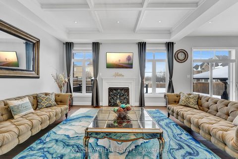 Photo 13 at 70 Bond Crescent, Oak Ridges, Richmond Hill